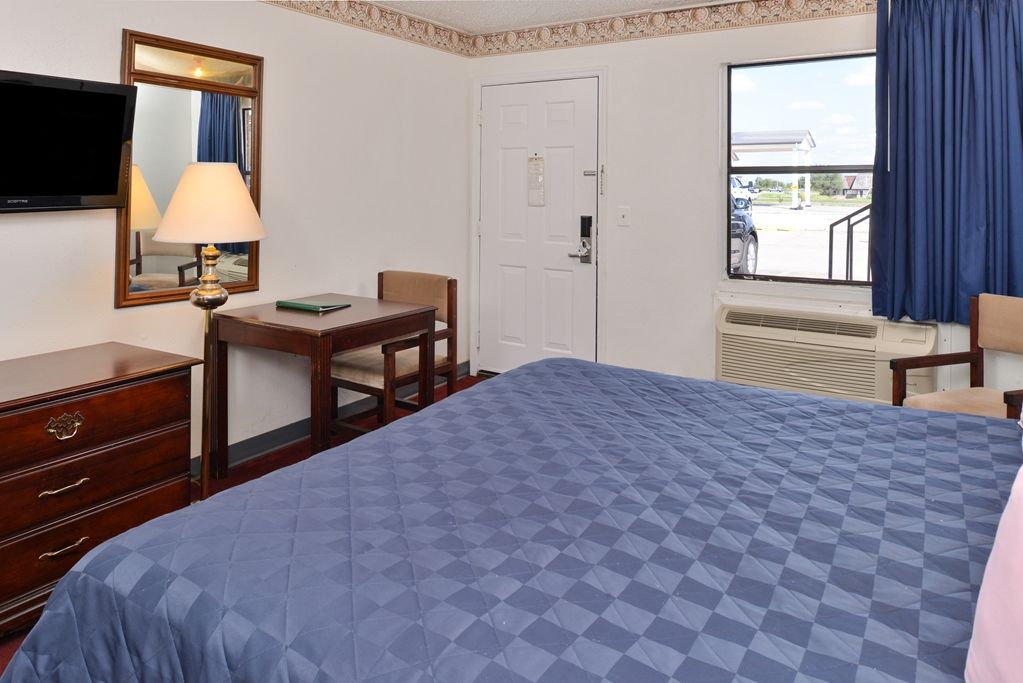 Americas Best Value Inn El Reno Quarto foto